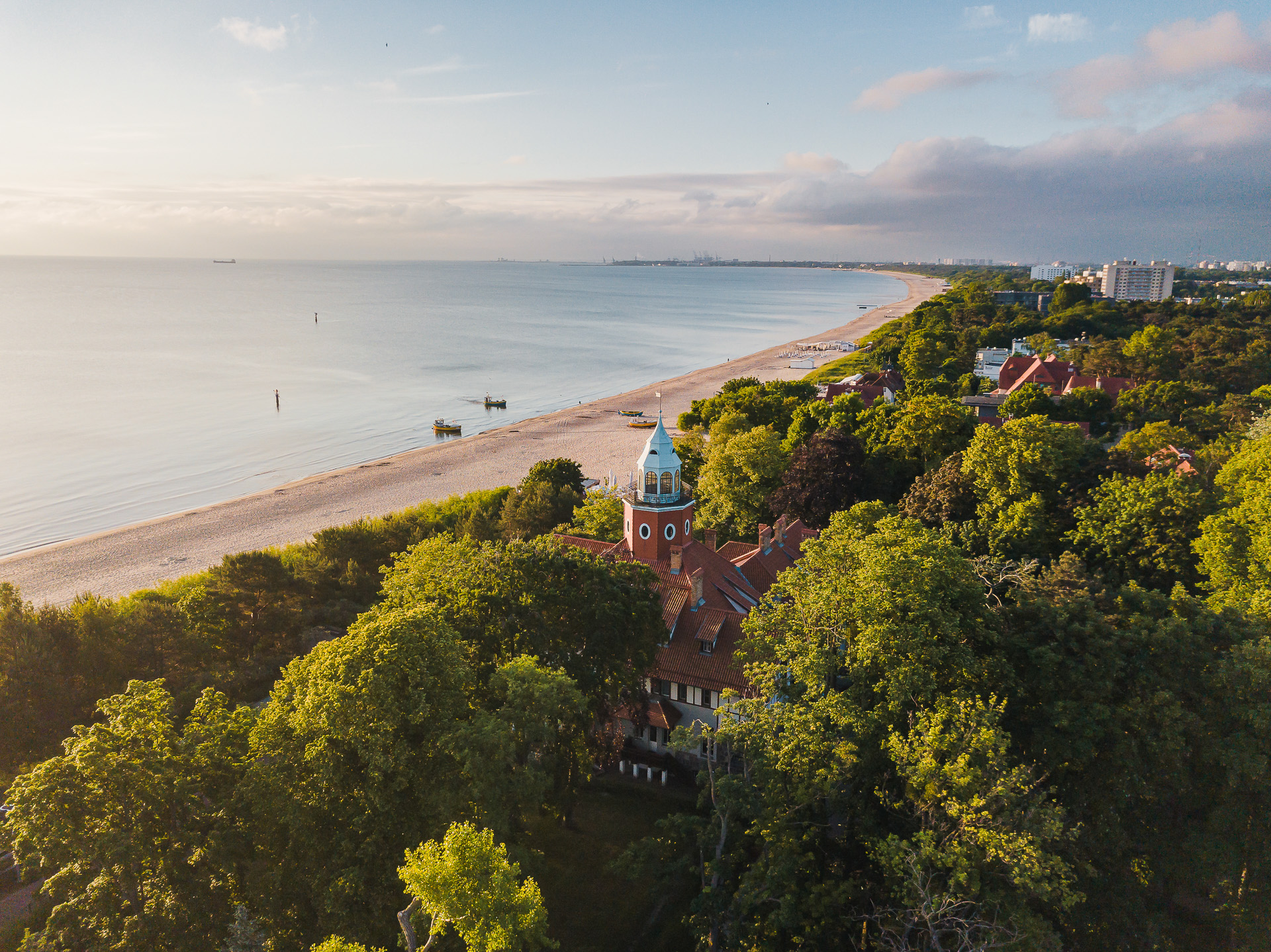 Fotografia hoteli i wideo z drona Gdańsk Sopot Kołobrzeg